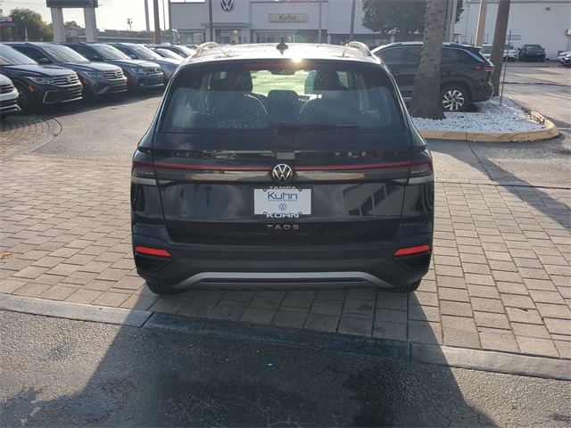 2025 Volkswagen Taos S photo 3