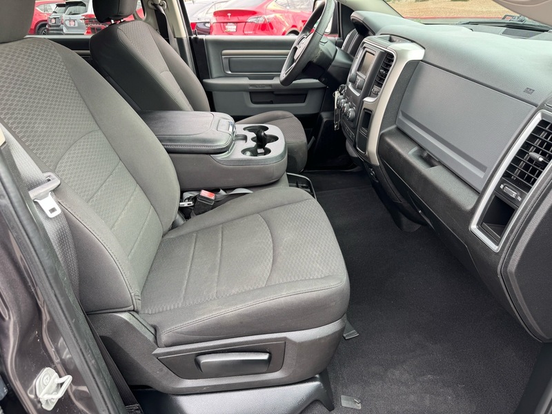 2020 Ram 1500 Classic Warlock photo 21