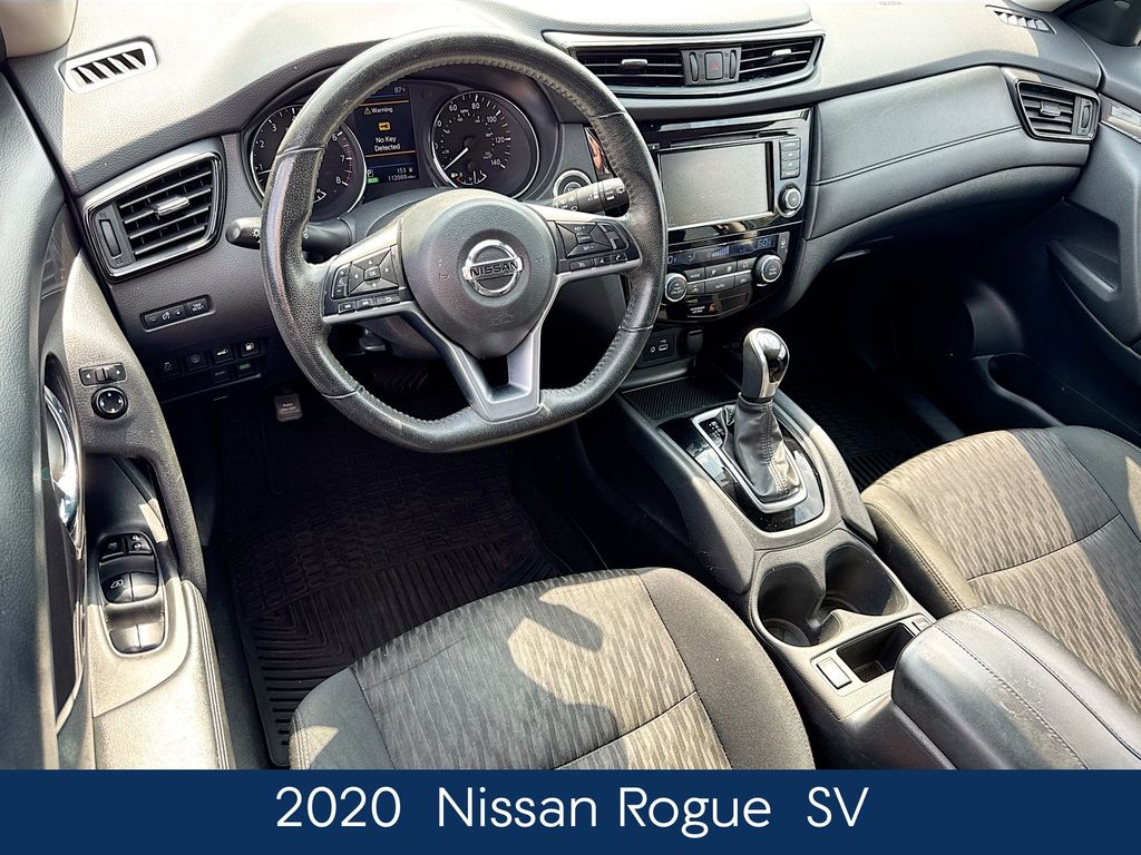 2020 Nissan Rogue SV photo 17