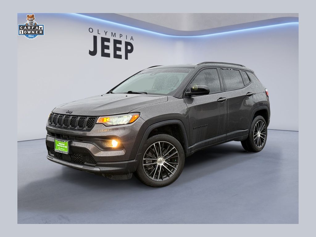 2023 Jeep Compass Altitude's photo