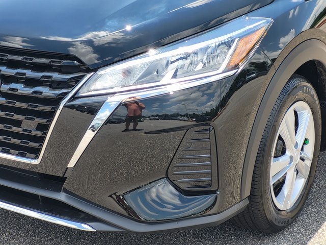 2025 Nissan Kicks Play S photo 6