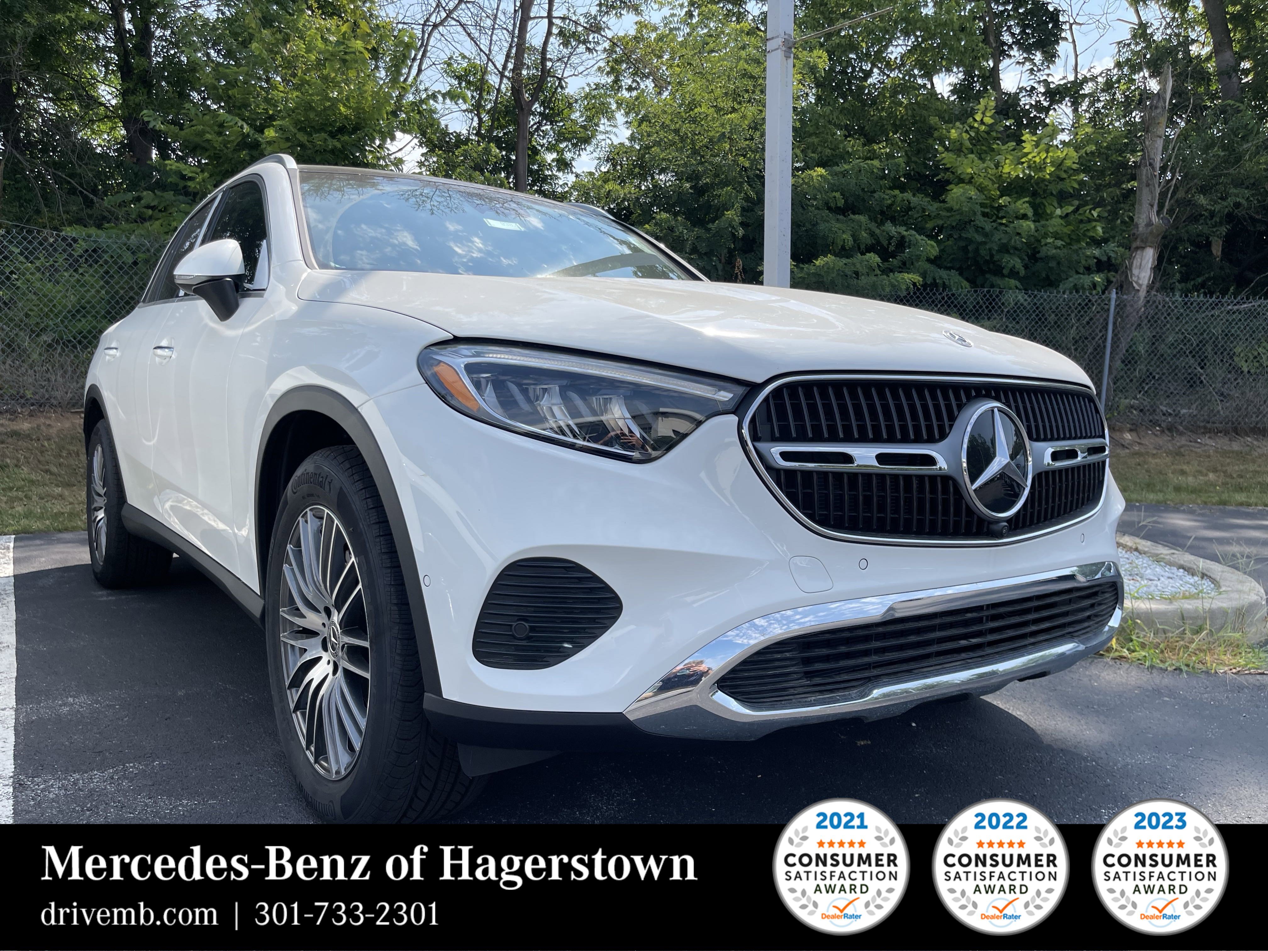 2025 Mercedes-Benz GLC Base's photo