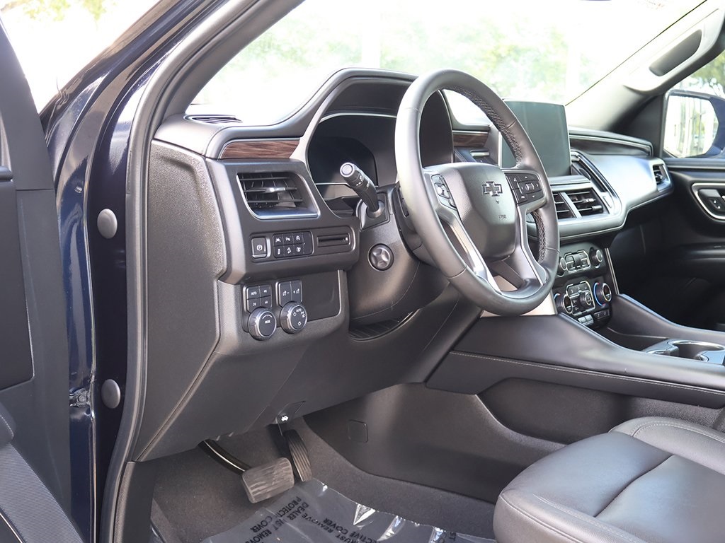 2023 Chevrolet Suburban Z71 photo 29