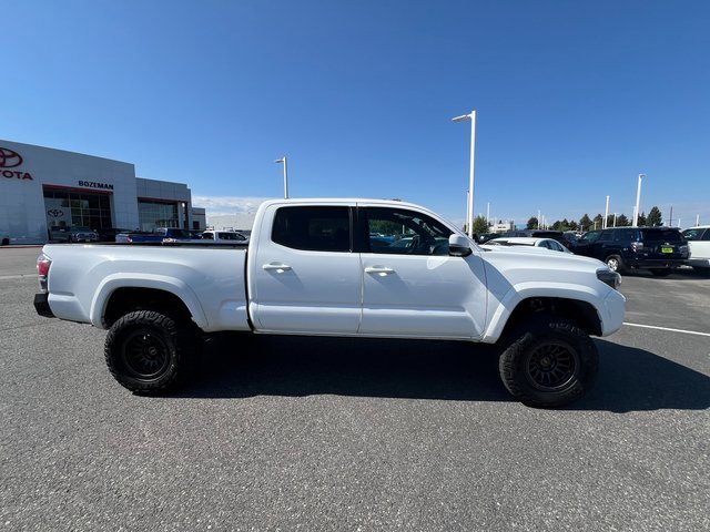 2018 Toyota Tacoma SR5 photo 3