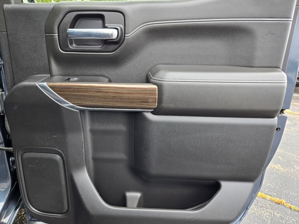 2021 Chevrolet Silverado 1500 RST photo 6
