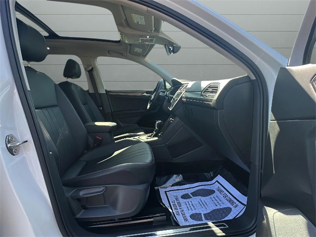 2024 Volkswagen Tiguan Wolfsburg Edition photo 28