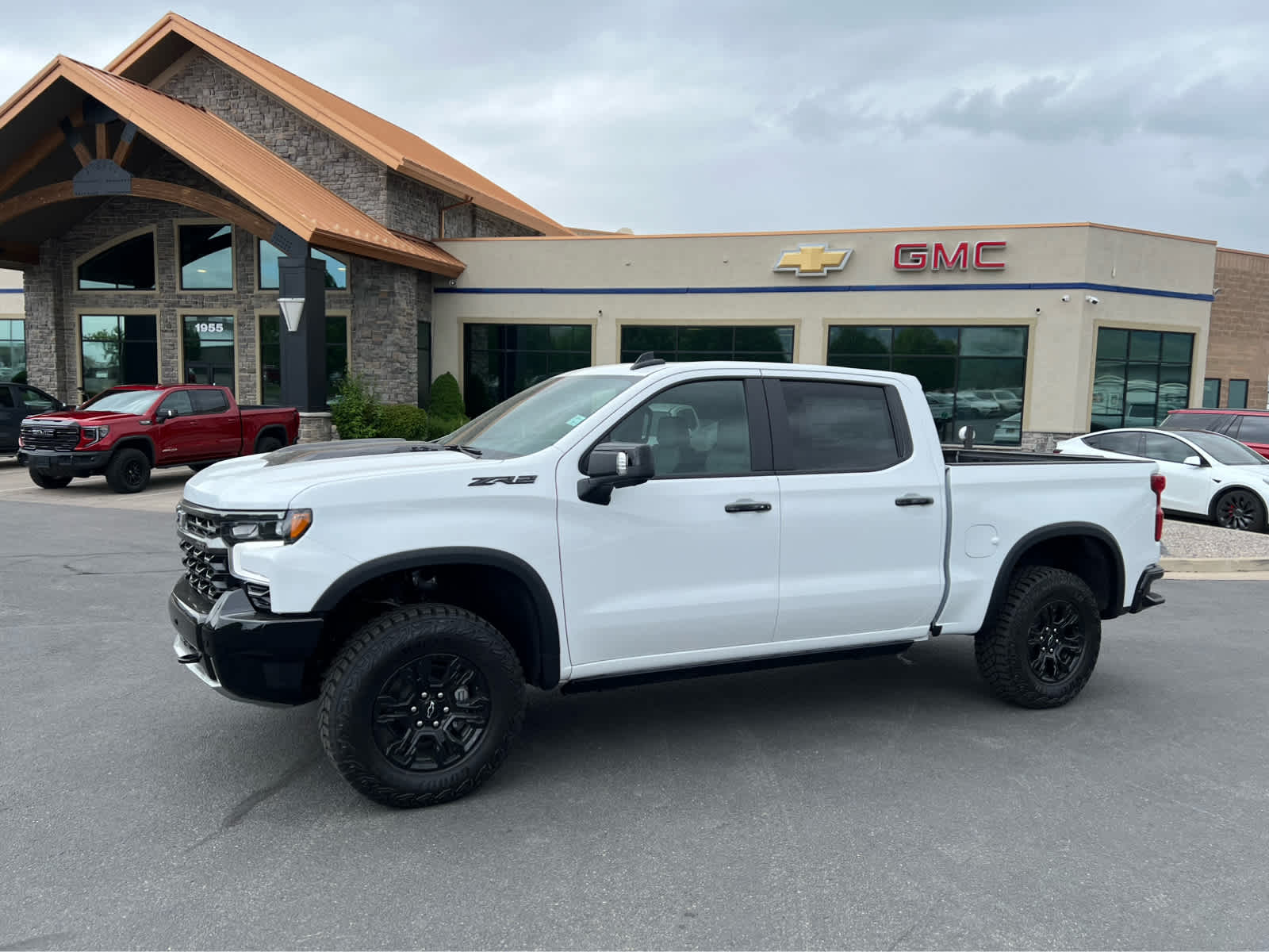 2025 Chevrolet Silverado 1500 ZR2's photo