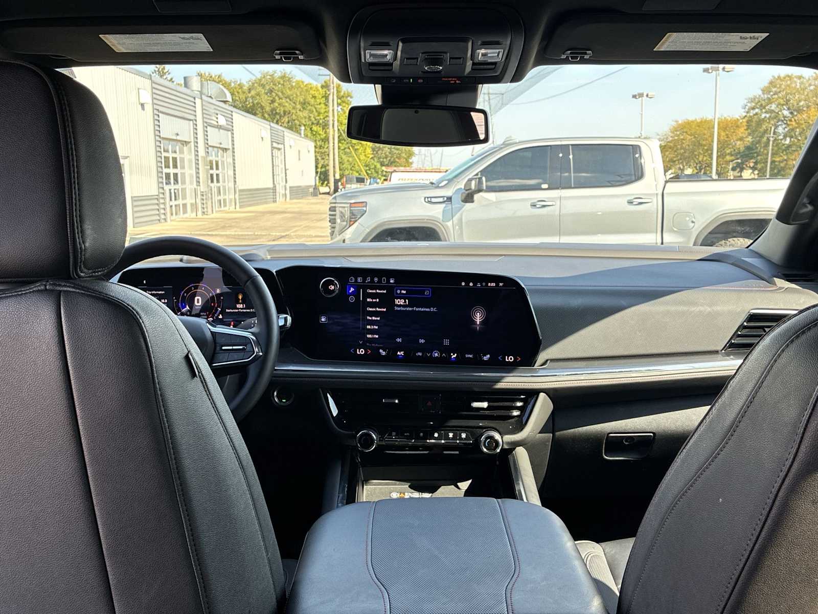 2025 Chevrolet Tahoe RST photo 17