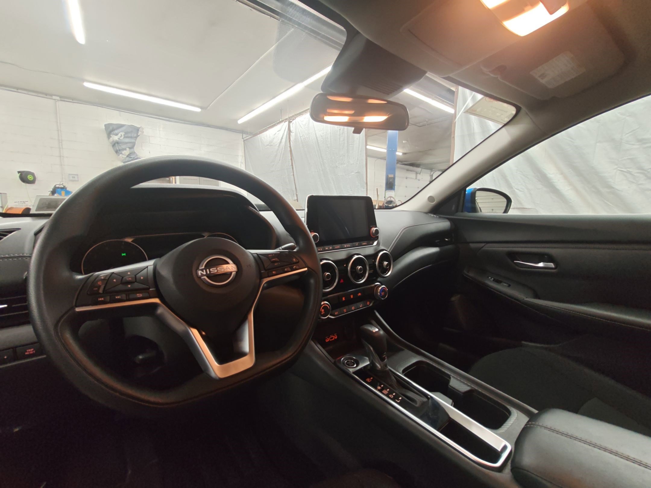 2024 Nissan Sentra SV photo 4