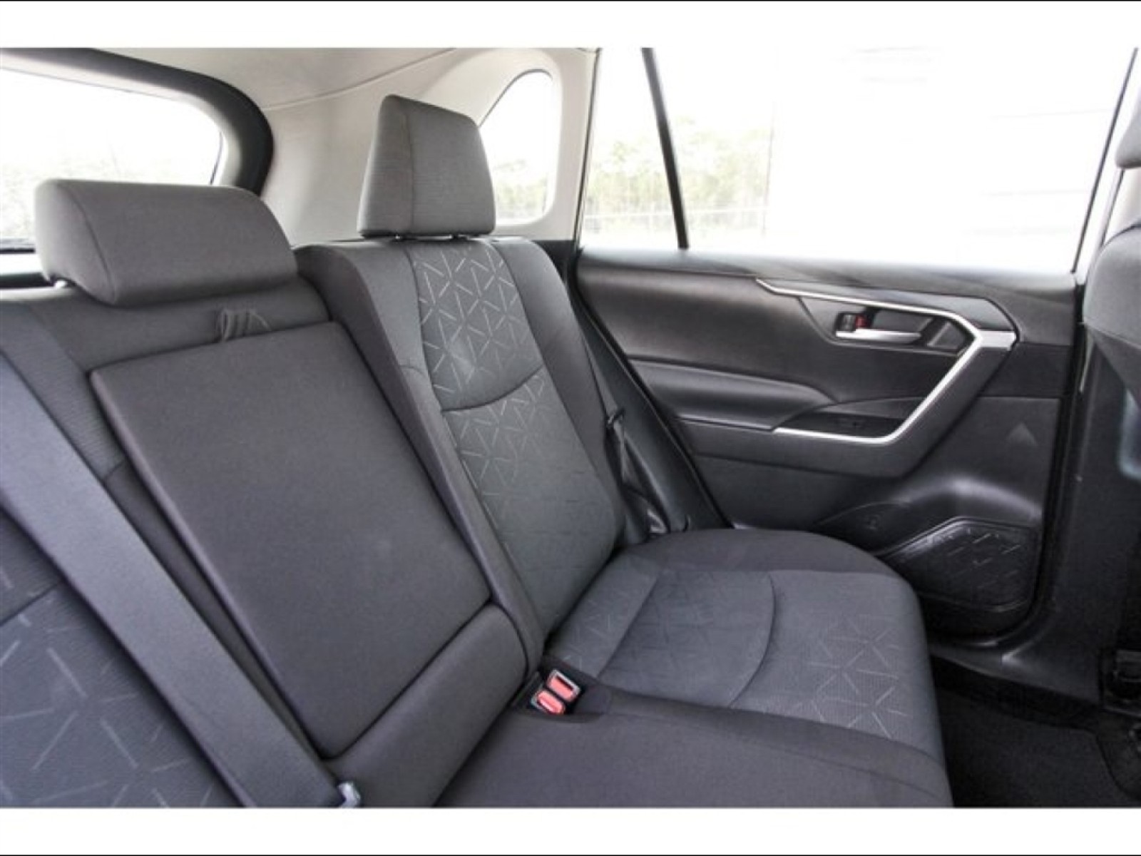 2024 Toyota RAV4 XLE Silver at Robbins Nissan