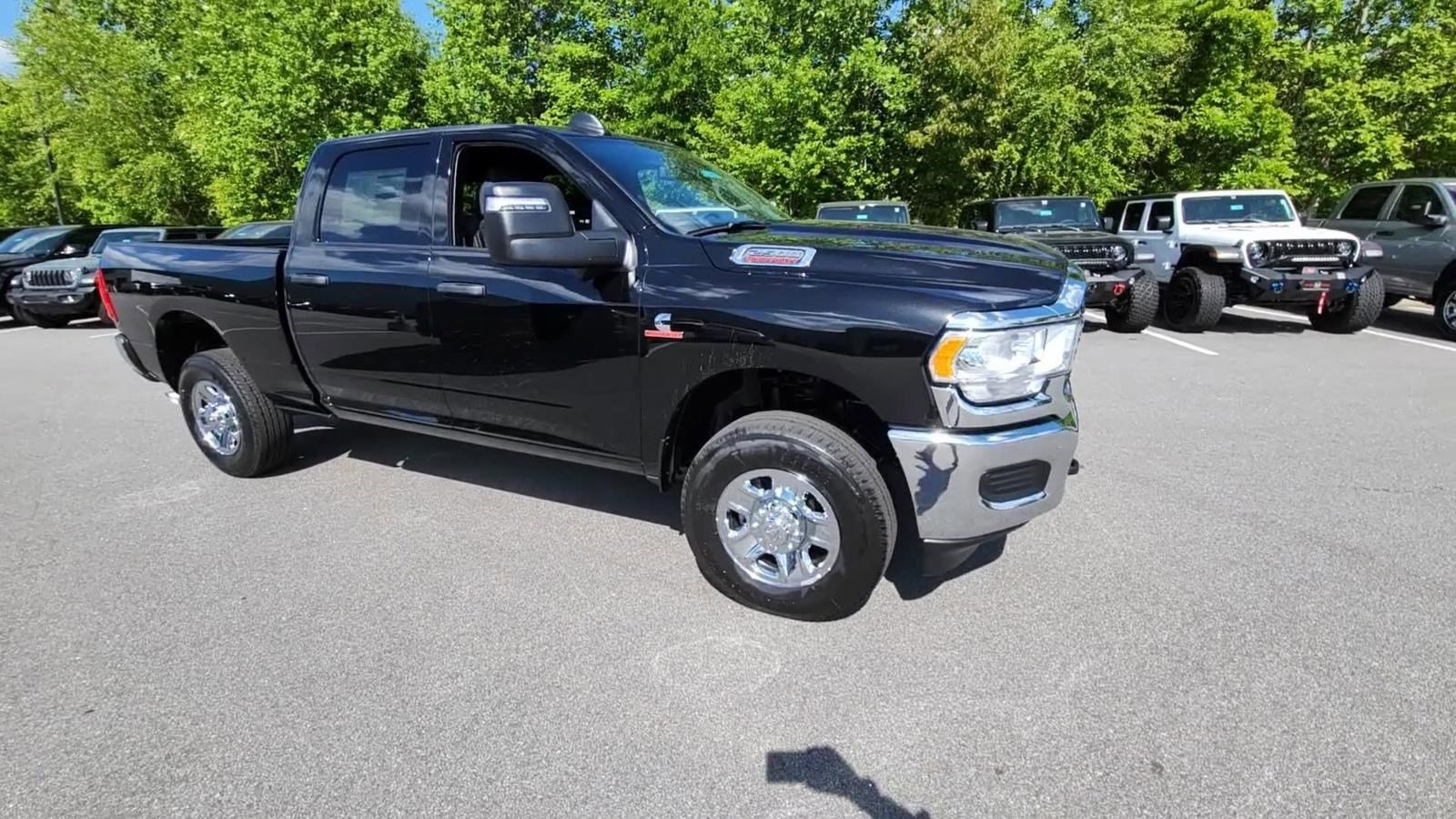 2024 Ram 2500 Tradesman photo 3