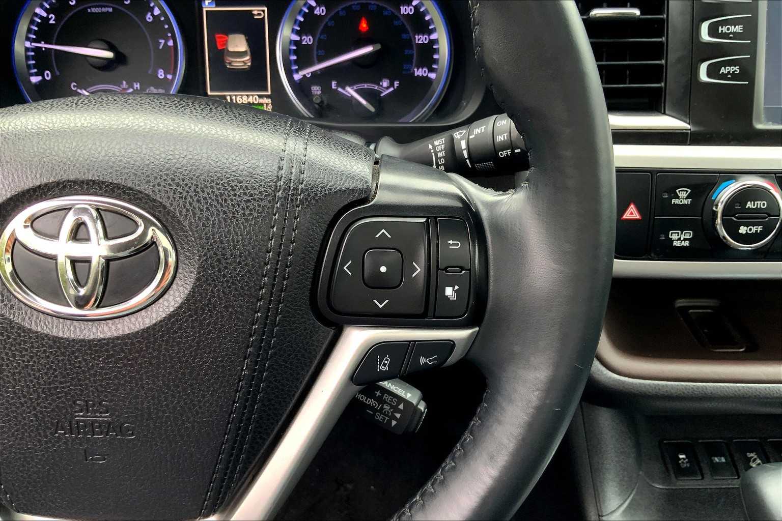 2019 Toyota Highlander XLE photo 23