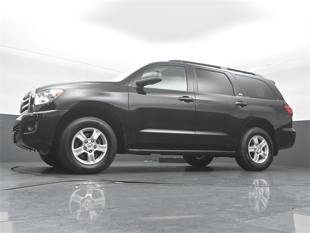 2012 Toyota Sequoia SR5 photo 32
