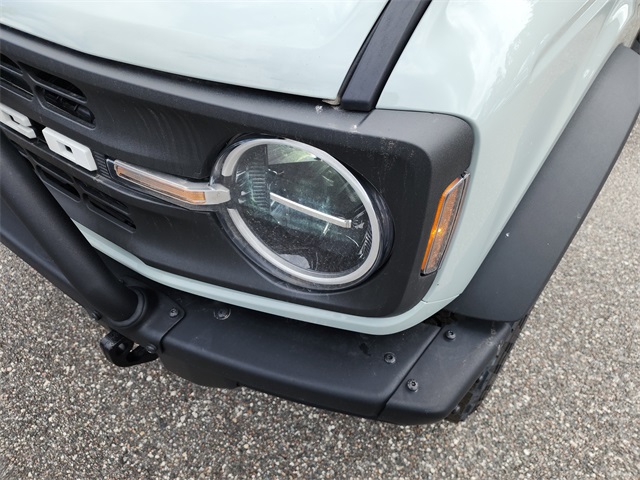 2024 Ford Bronco Black Diamond photo 6