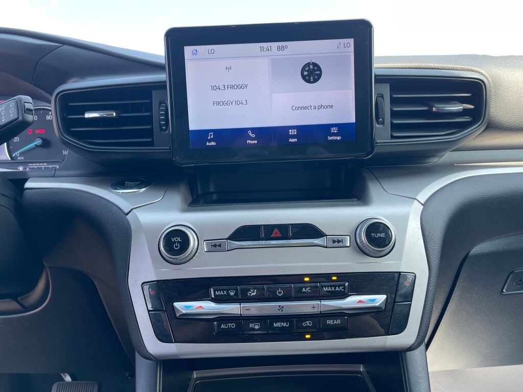 2022 Ford Explorer XLT photo 12