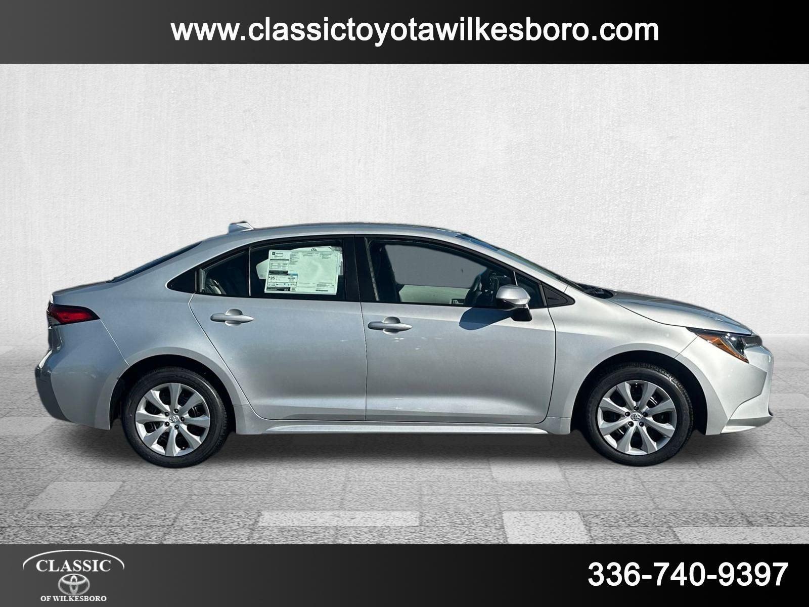 2025 Toyota Corolla LE photo 4