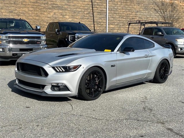 2017 Ford Mustang GT Premium's photo