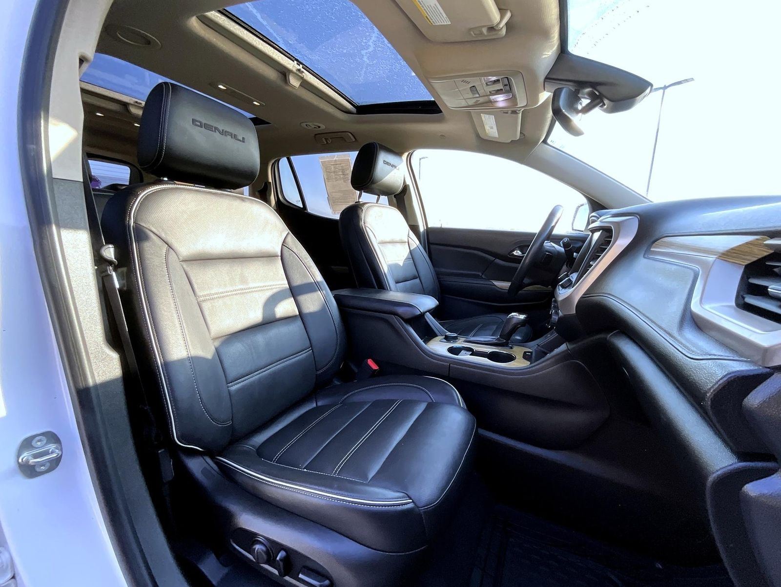 2017 Gmc Acadia Denali photo 13