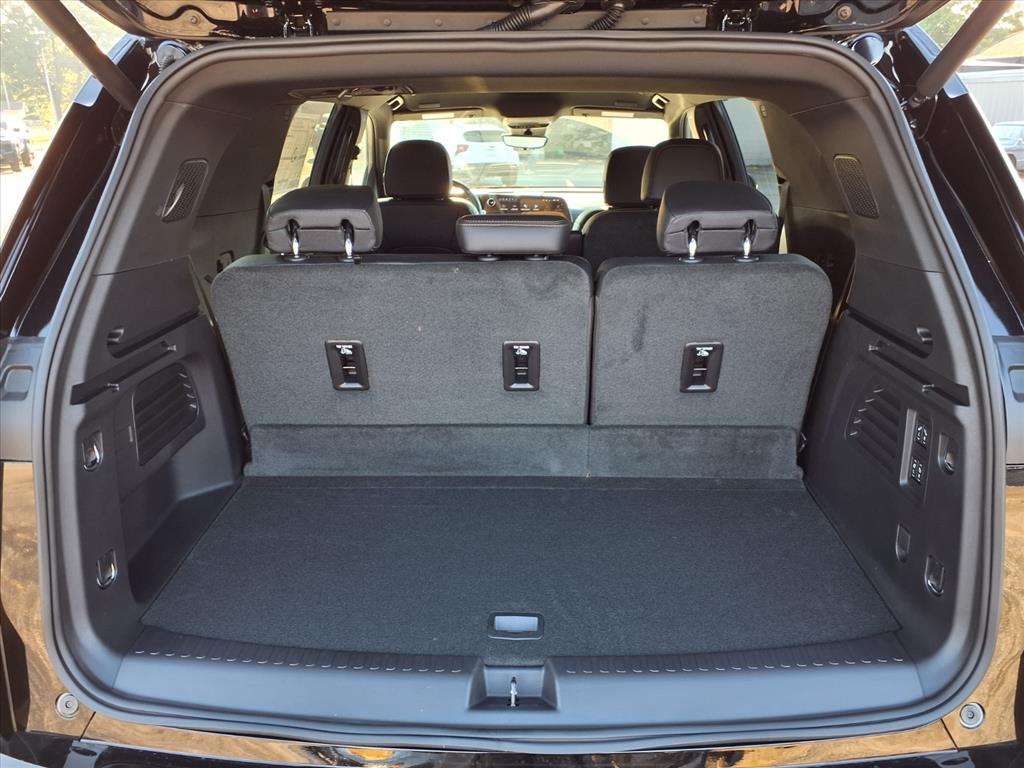 2026 Chevrolet Traverse High Country photo 11