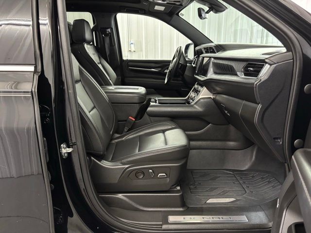 2022 Gmc Yukon Denali photo 23