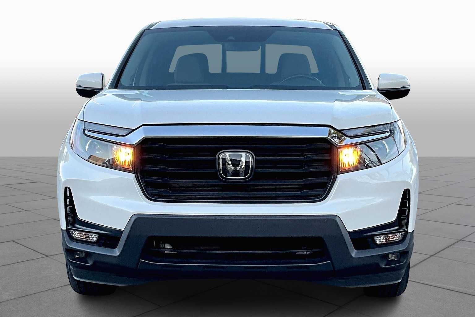 2022 Honda Ridgeline RTL photo 2