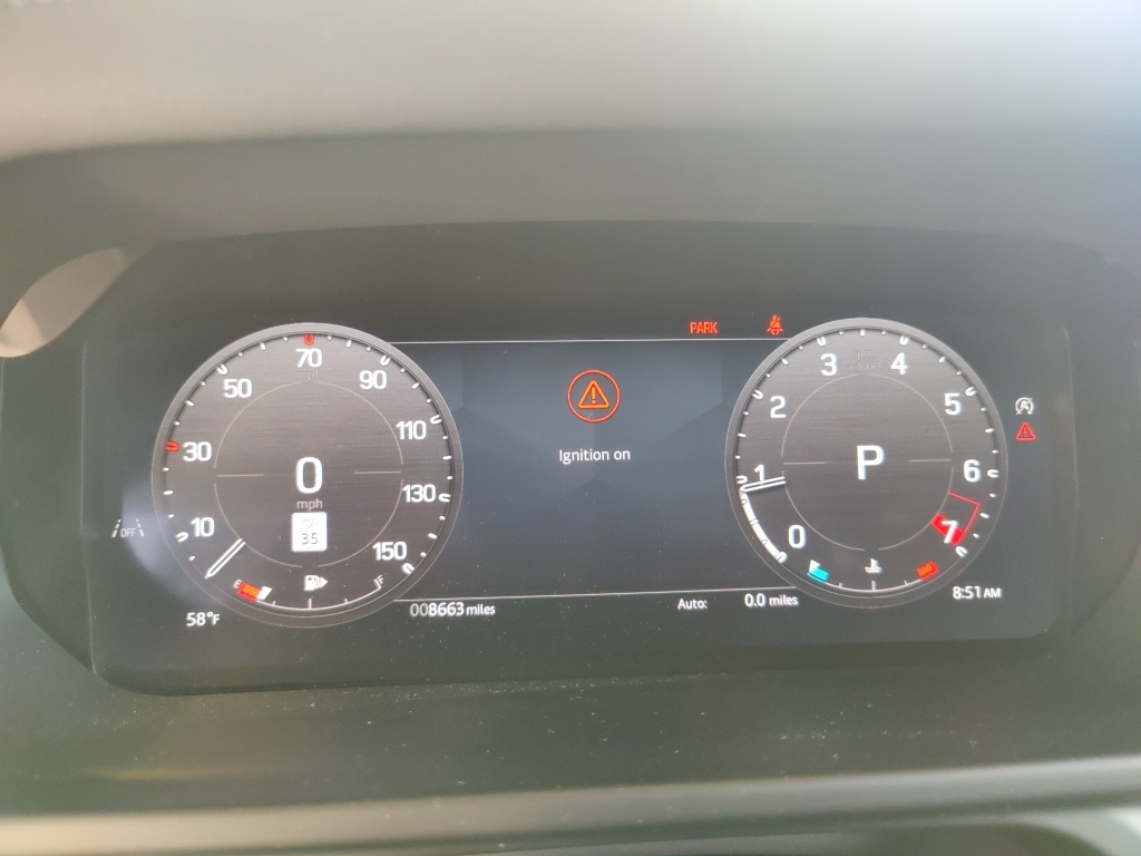 2025 Land Rover Defender 110 S photo 4