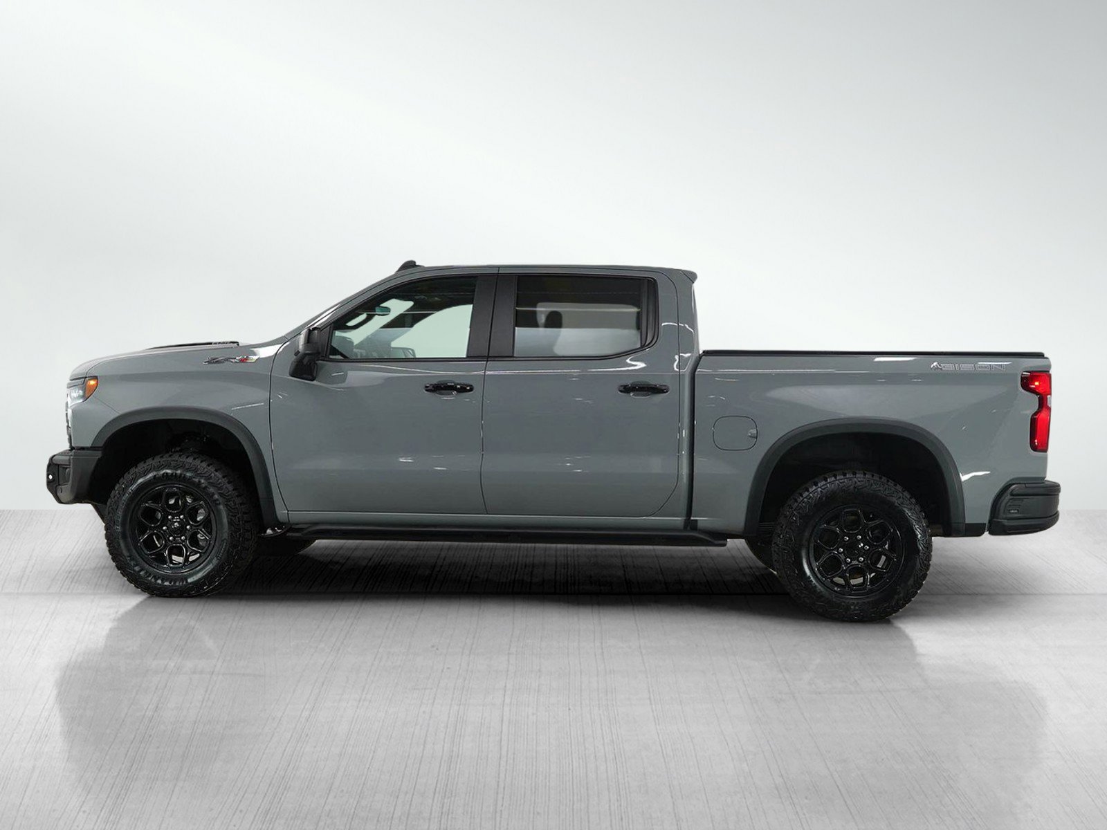 Used 2024 Chevrolet Silverado 1500 ZR2 with VIN 3GCUDHEL2RG213189 for sale in Bloomington, Minnesota