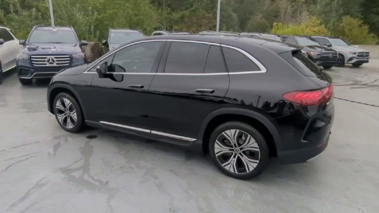 2026 Mercedes Benz EQE SUV 4MATIC photo 31