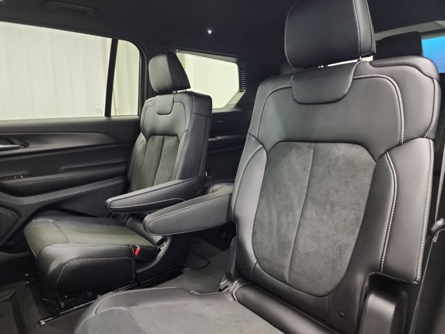 2025 Jeep Grand Cherokee Altitude X photo 11