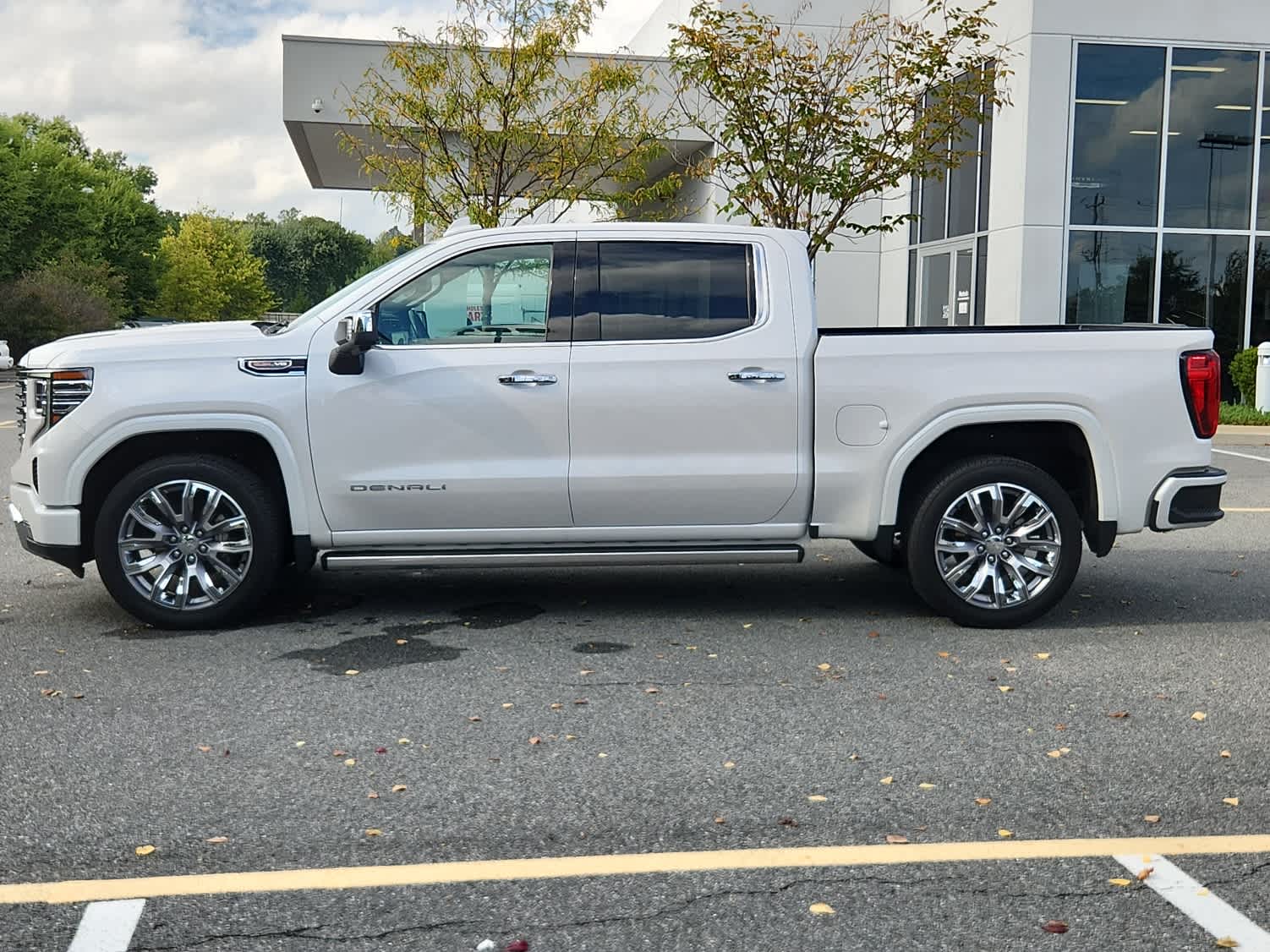 2024 Gmc Sierra 1500 Denali photo 2
