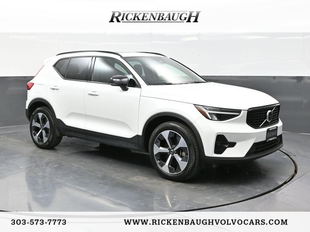 2023 Volvo XC40 Plus