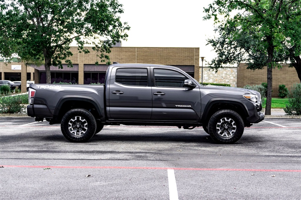 2023 Toyota Tacoma SR5 photo 4