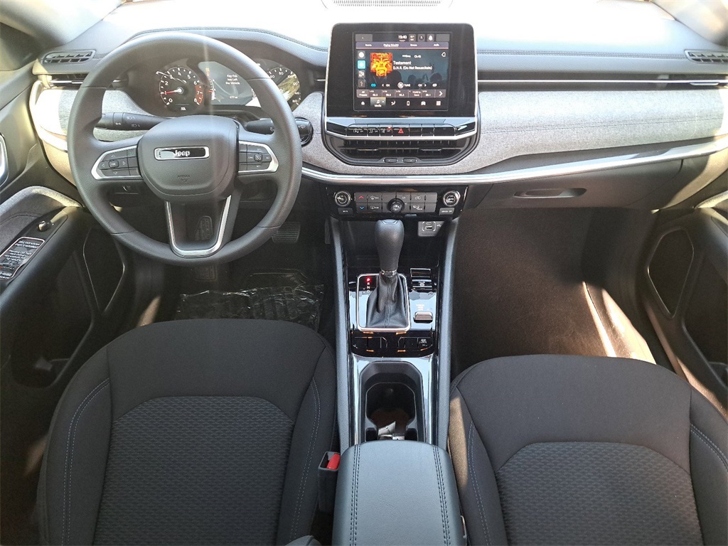 2025 Jeep Compass Sport photo 13