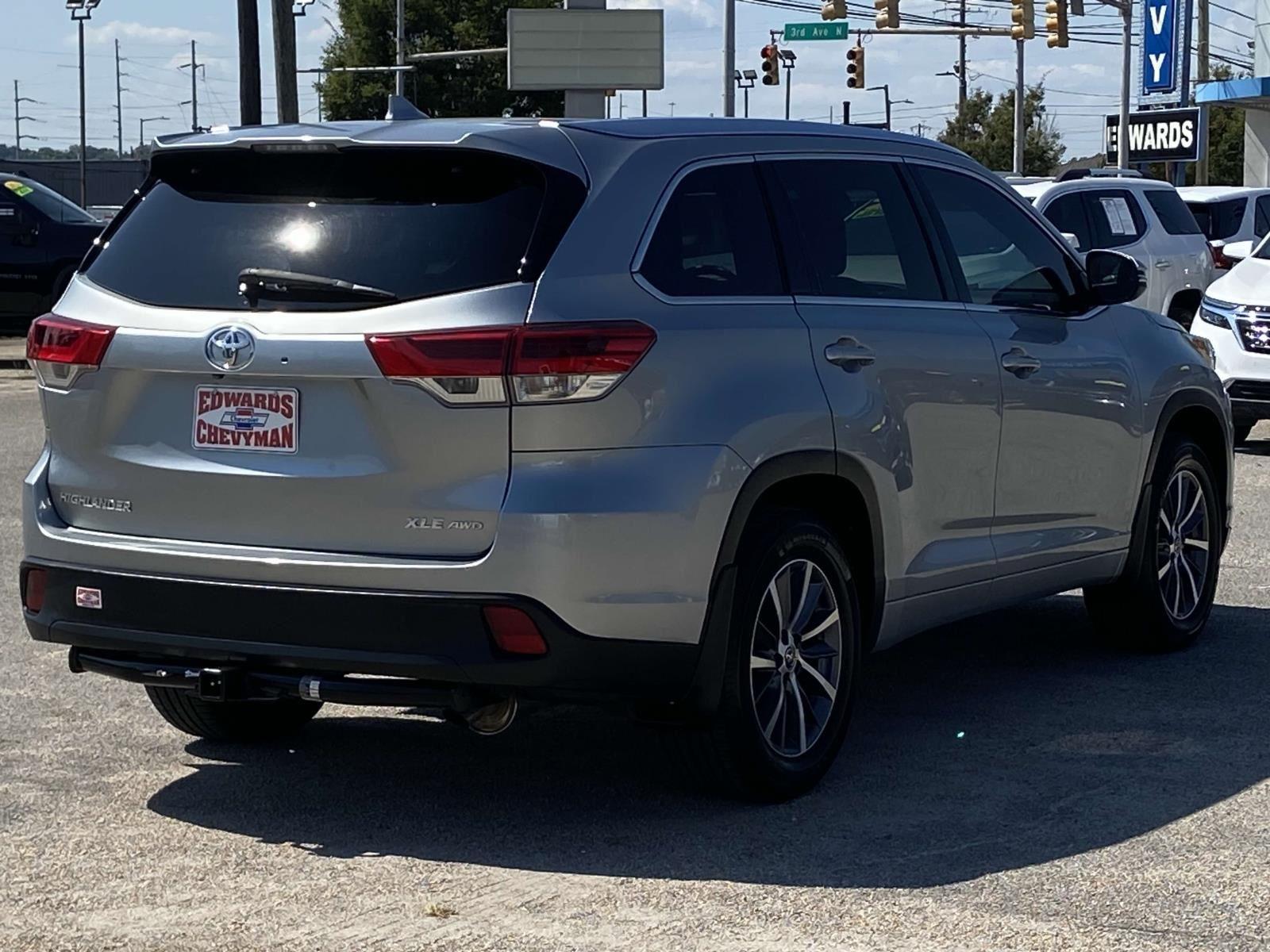 2017 Toyota Highlander XLE photo 22