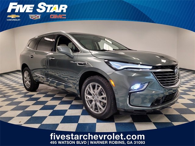 2024 Buick Enclave Essence's photo