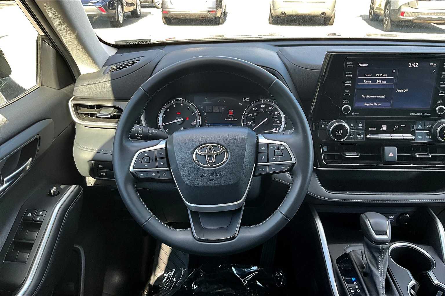 2022 Toyota Highlander XLE photo 5
