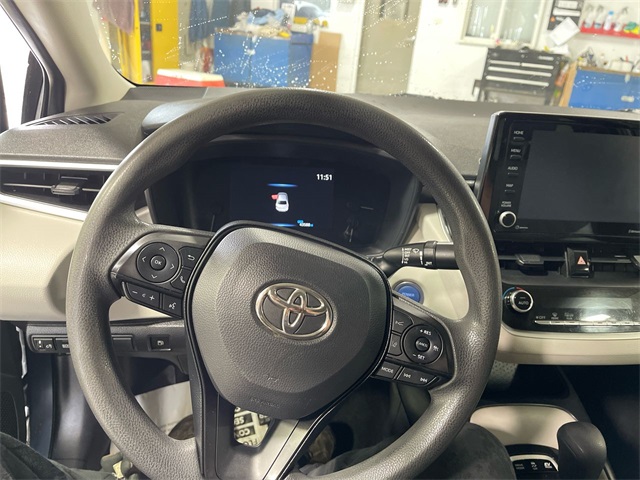 2022 Toyota Corolla Hybrid LE photo 14