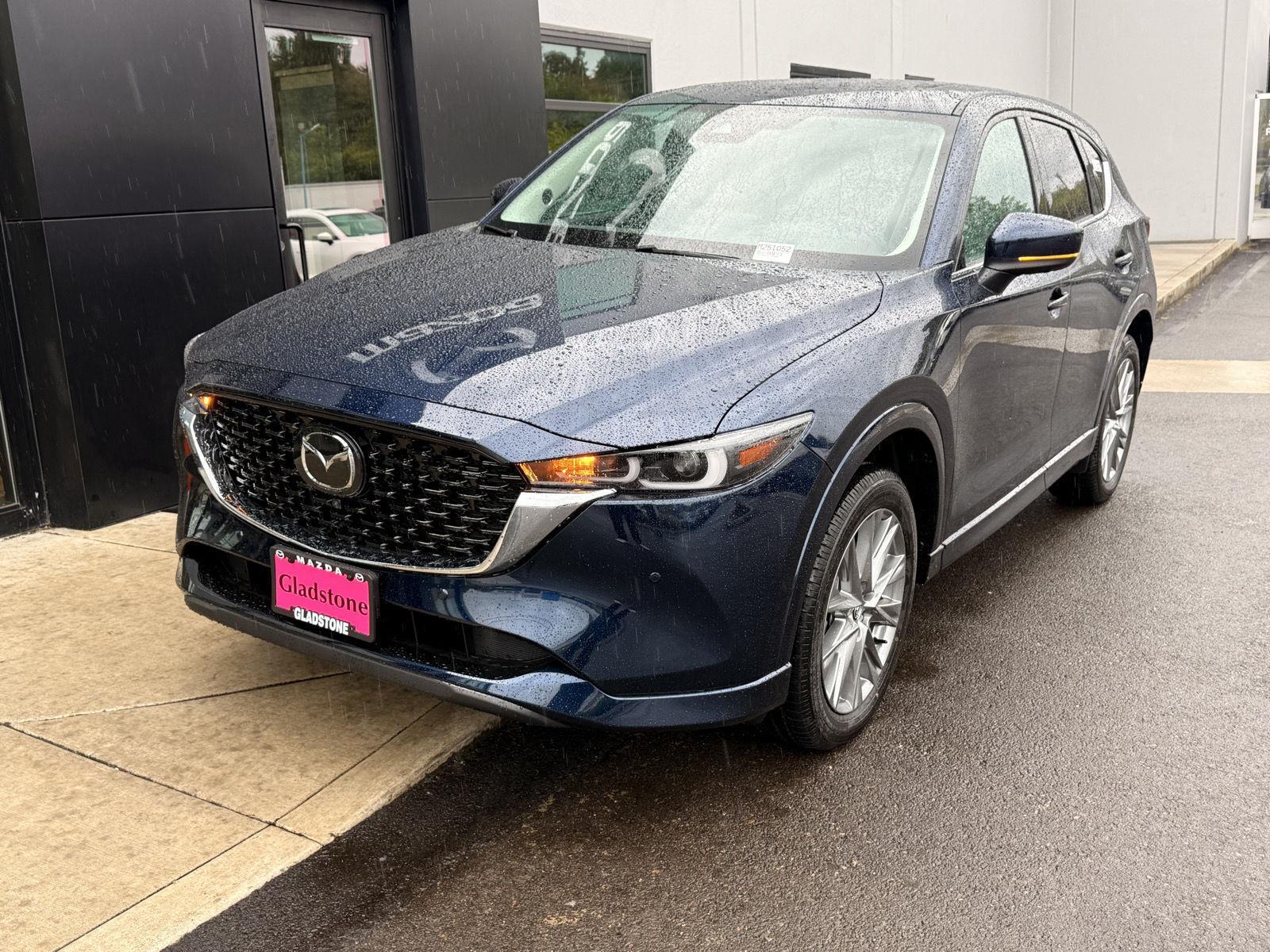 2025 Mazda CX-5 S Premium Plus package's photo
