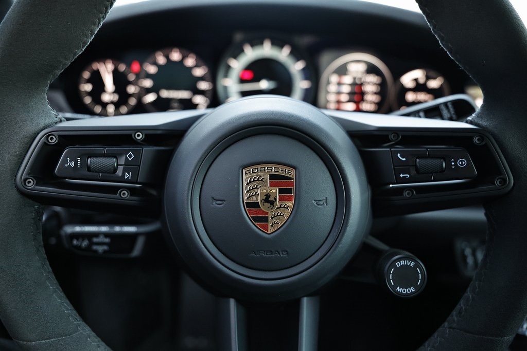 2024 Porsche 911 T photo 25