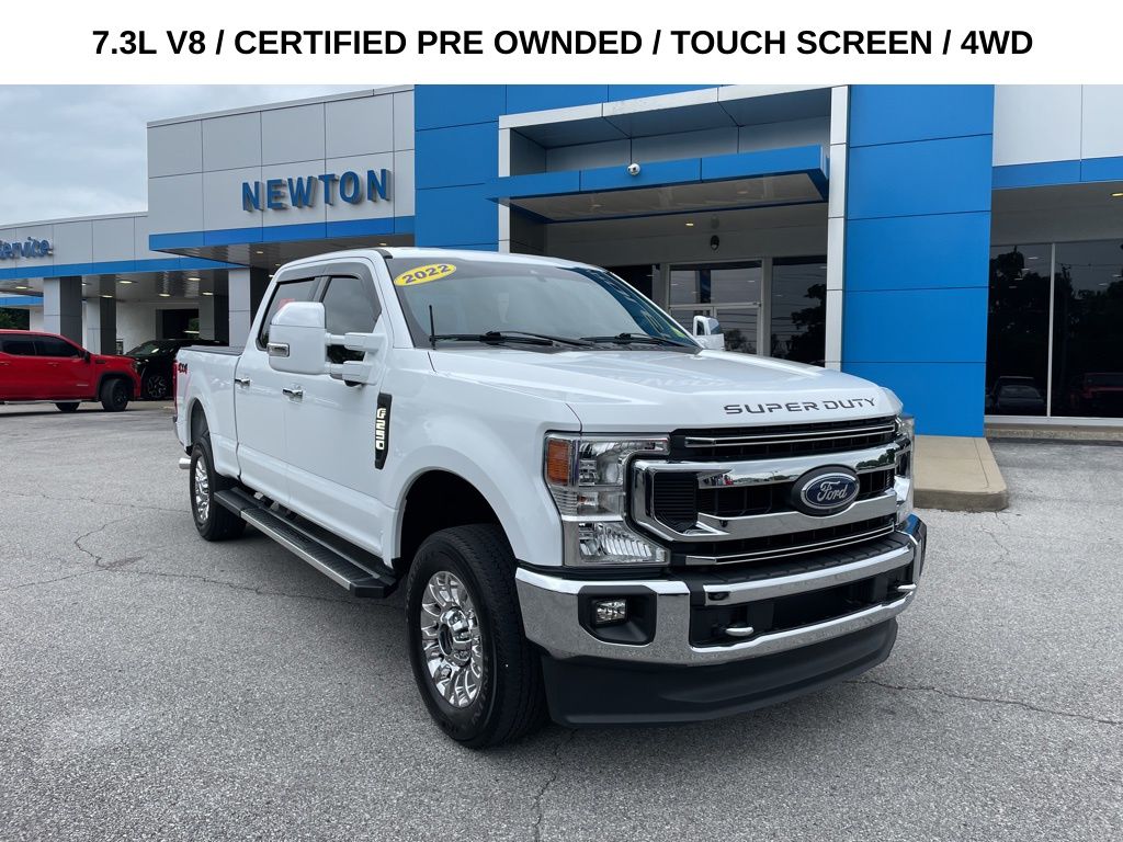 Used 2022 White Ford XLT image 1