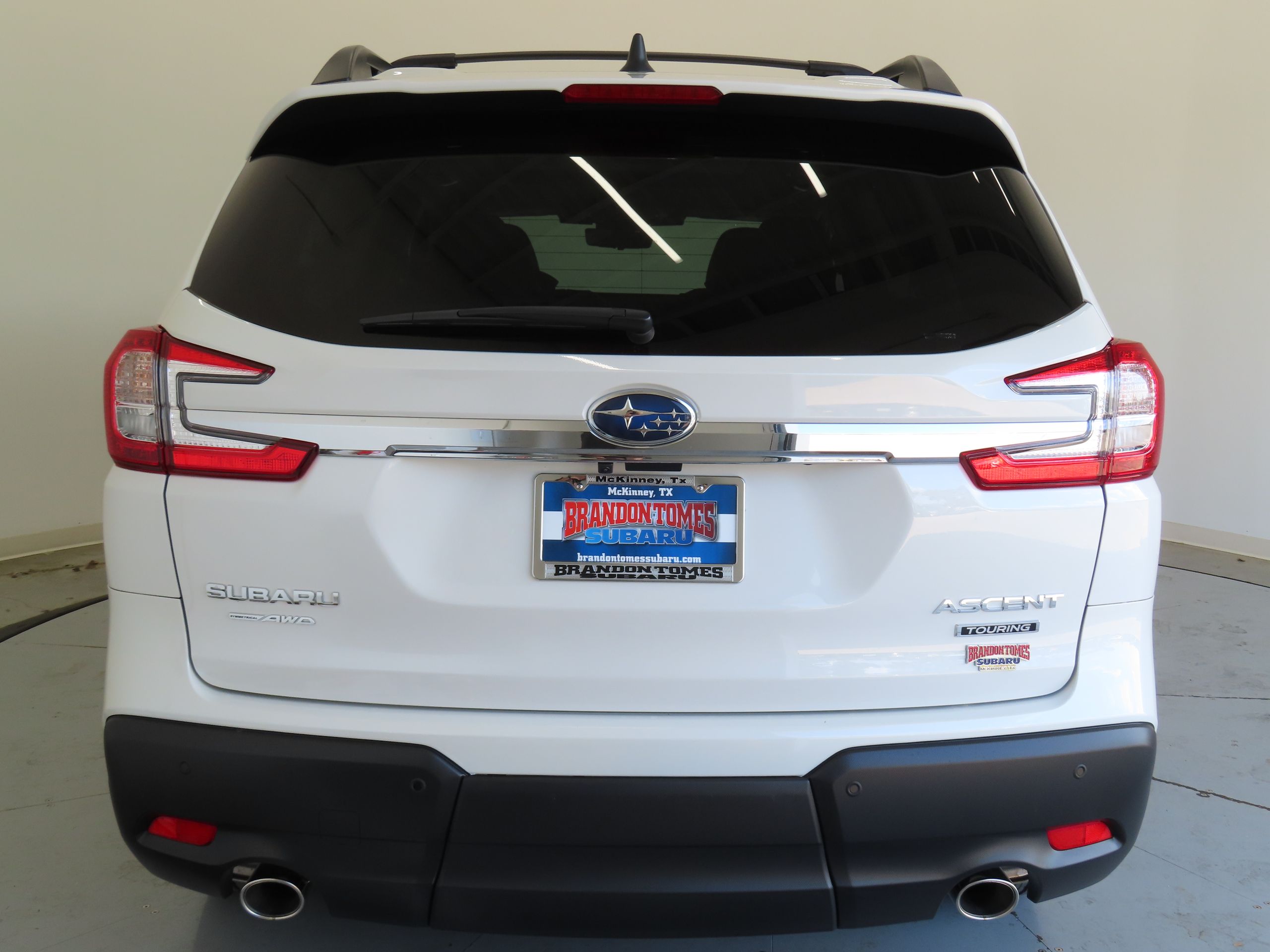 2025 Subaru Ascent Touring photo 4