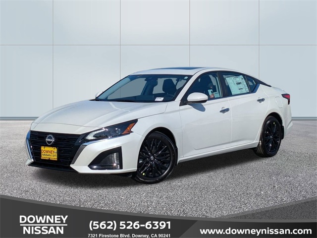 2025 Nissan Altima SV's photo