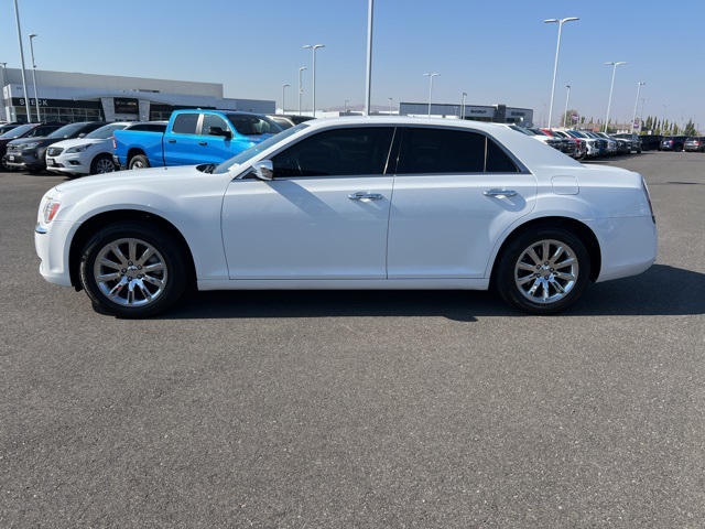 2012 Chrysler 300 Limited photo 4