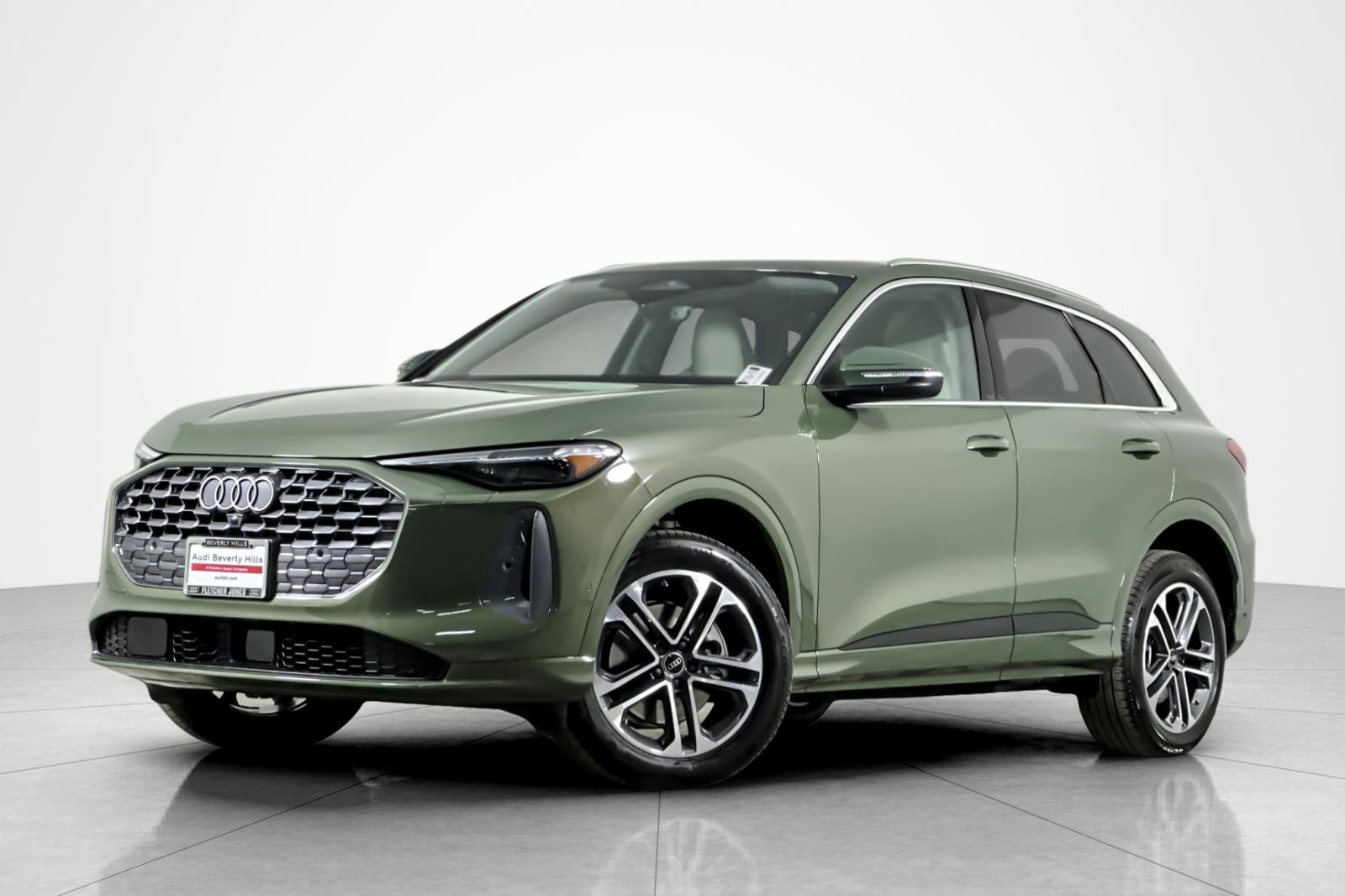 2025 Audi New Q5 Premium Plus's photo