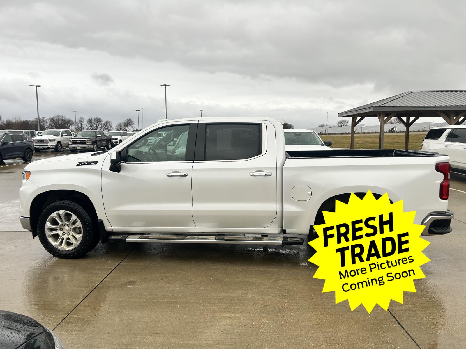 2023 Chevrolet Silverado 1500 LTZ photo 2