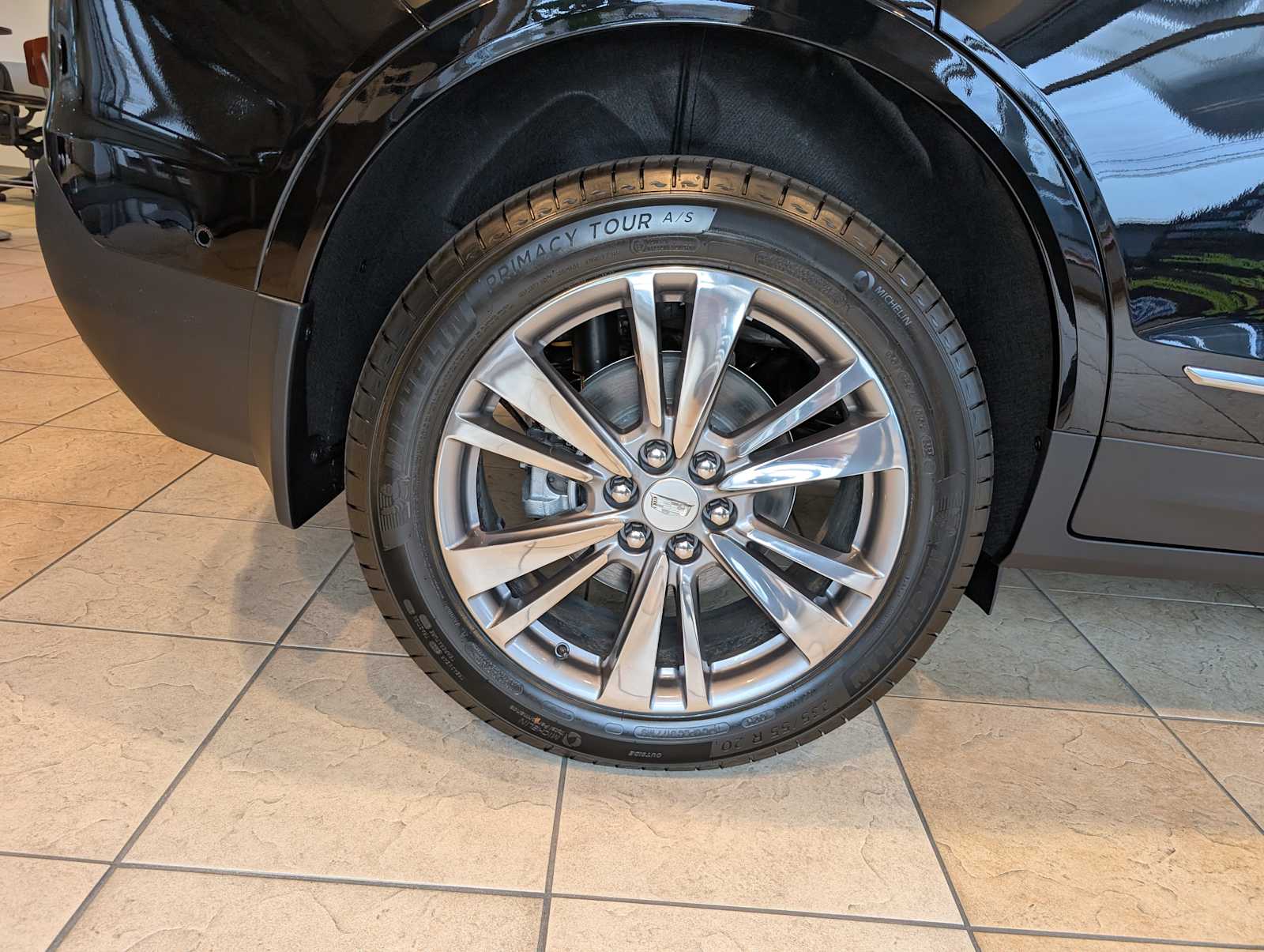 2025 Cadillac XT5 Premium Luxury photo 3