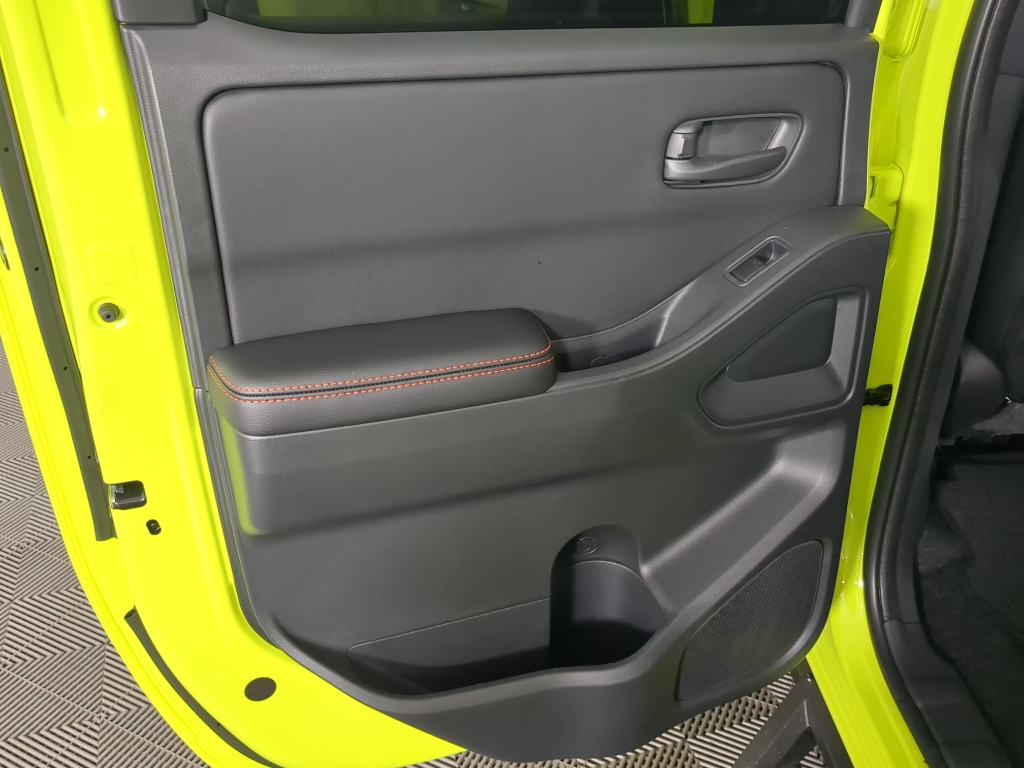 2026 Nissan Frontier PRO-4X photo 12
