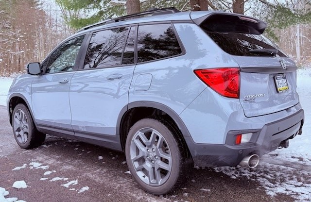 2023 Honda Passport EX-L photo 2