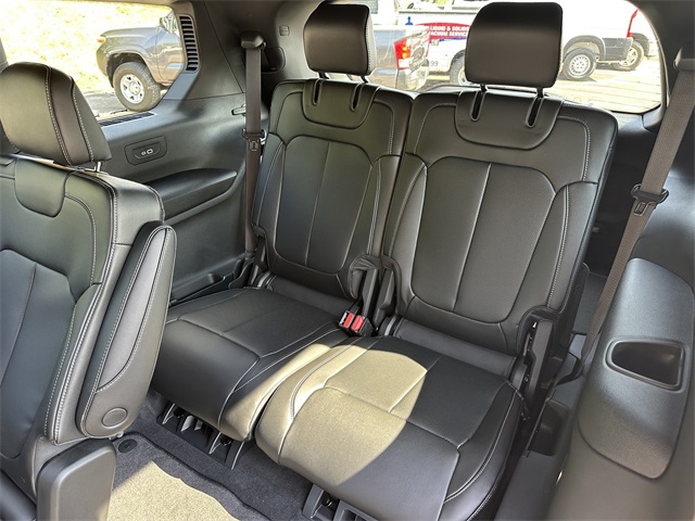 2025 Jeep Grand Cherokee L photo 12