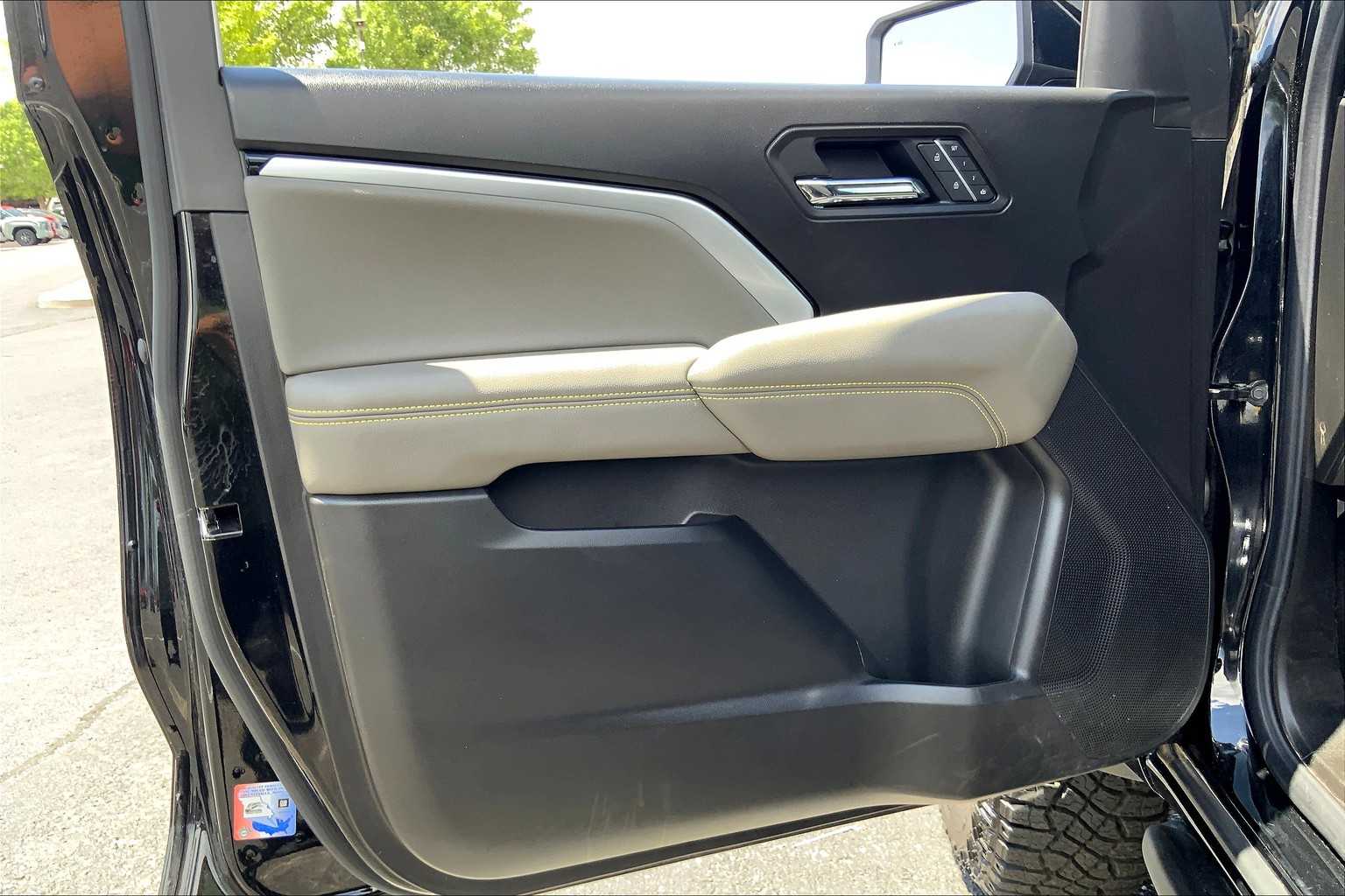 2024 Chevrolet Colorado ZR2 photo 18